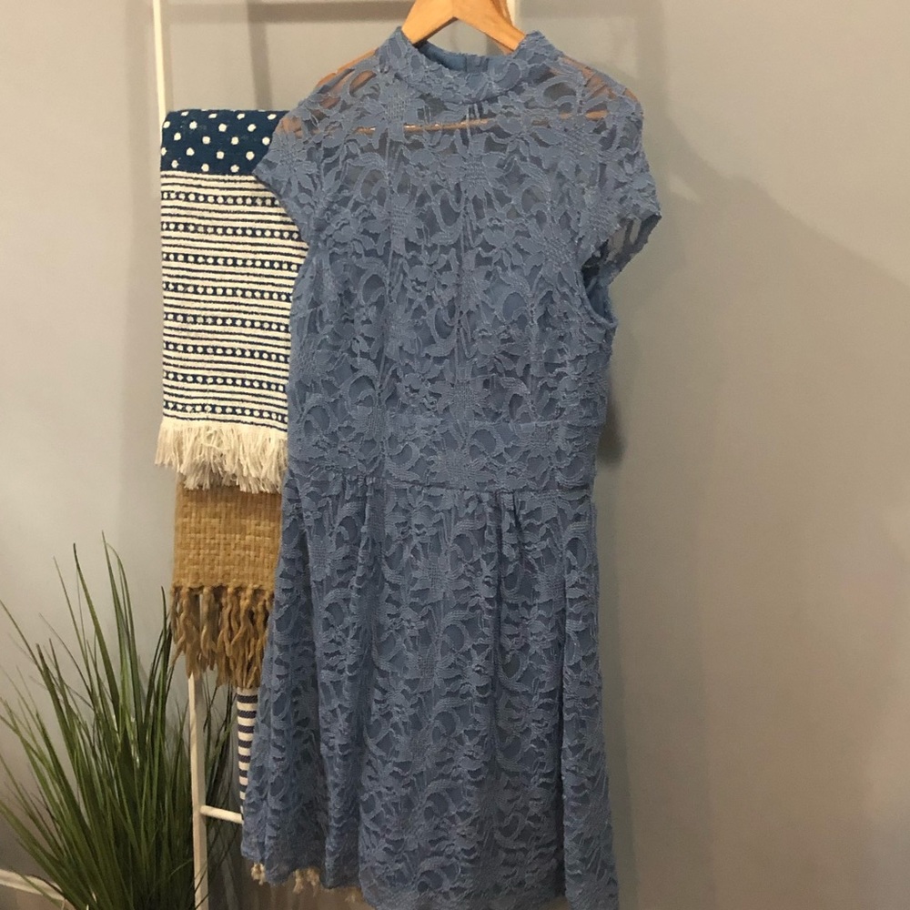Formal lace blue dress (Size 10)